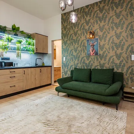 Instant Ruinbar Designer Center Apartmán *
